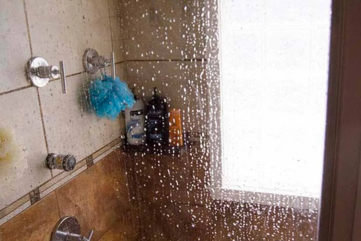 Duschreinigung: so bleibt Ihr Bad glänzend